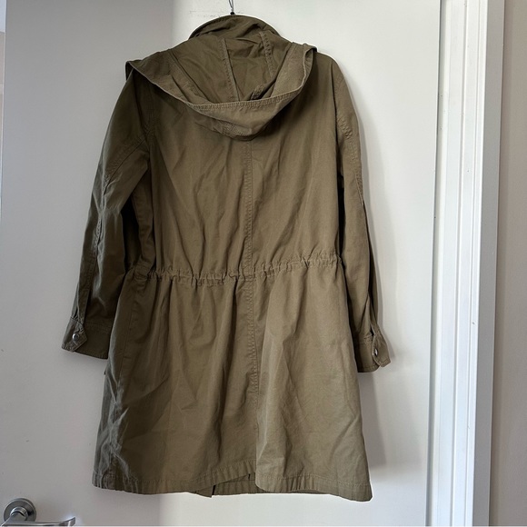 Banana Republic Military Park in Olive Green - Picture 13 of 16